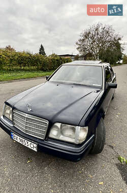 Mercedes-Benz E-Class  1994