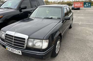 Mercedes-Benz E-Class  1989