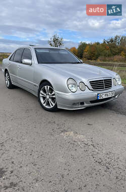 Mercedes-Benz E-Class  2001