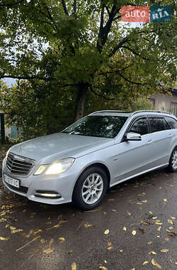 Mercedes-Benz E-Class  2010