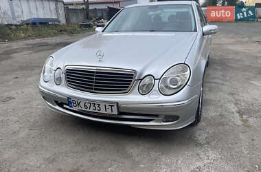 Mercedes-Benz E-Class  2002