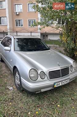 Mercedes-Benz E-Class  1999