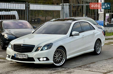 Mercedes-Benz E-Class  2009