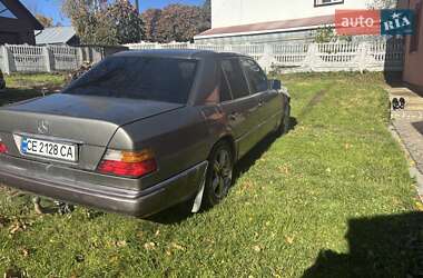 Mercedes-Benz E-Class  1994