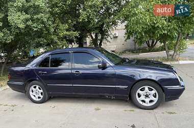 Mercedes-Benz E-Class 1999