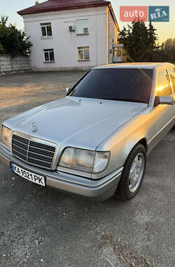 Mercedes-Benz E-Class 1995