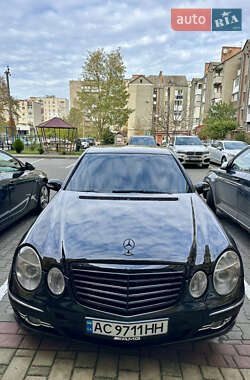 Mercedes-Benz E-Class  2005