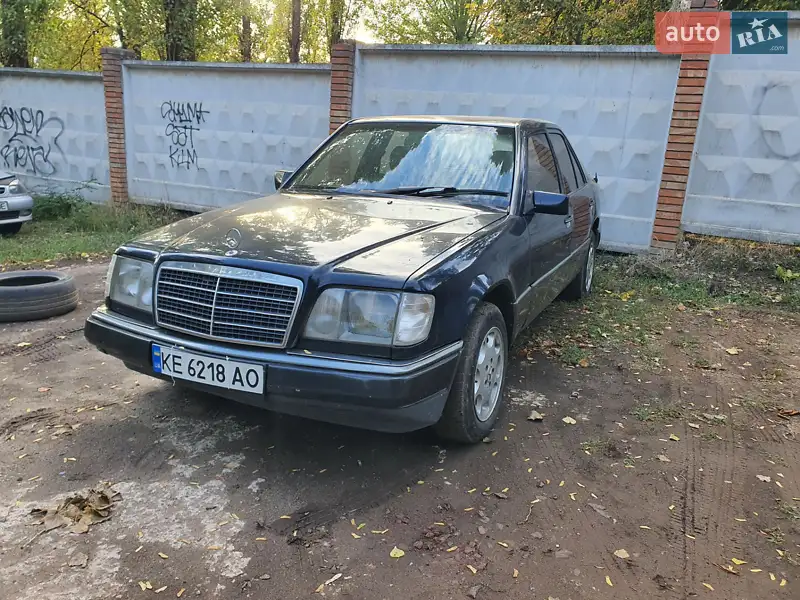Mercedes-Benz E-Class 1995