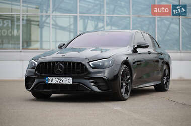 Mercedes-Benz E-Class  2021