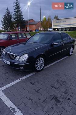 Mercedes-Benz E-Class  2002