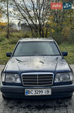 Mercedes-Benz E-Class  1996