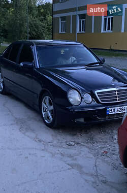 Mercedes-Benz E-Class 2001