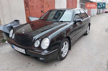 Mercedes-Benz E-Class  2001