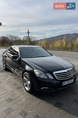 Mercedes-Benz E-Class  2009