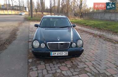 Mercedes-Benz E-Class 2000