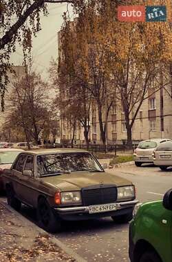 Mercedes-Benz E-Class 1982