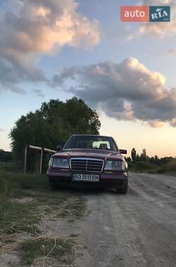 Mercedes-Benz E-Class  1994