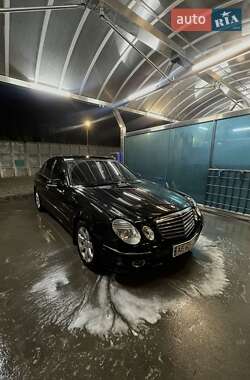 Mercedes-Benz E-Class  2007