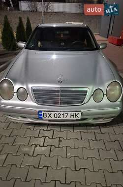 Mercedes-Benz E-Class 2000