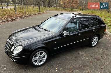 Mercedes-Benz E-Class  2009