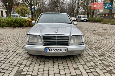 Mercedes-Benz E-Class 1995