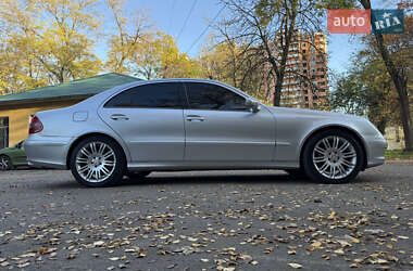 Mercedes-Benz E-Class  2006
