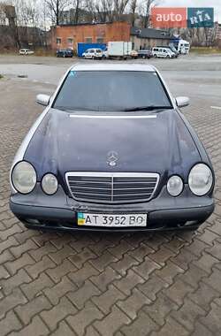 Mercedes-Benz E-Class  2001