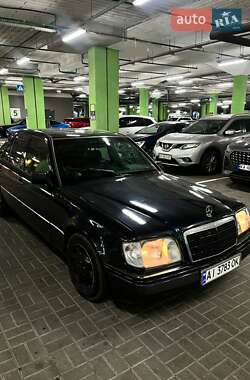Mercedes-Benz E-Class  1994
