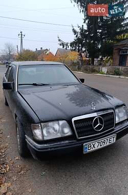 Mercedes-Benz E-Class  1994