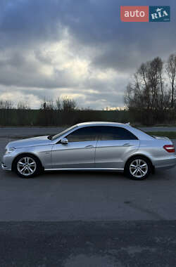 Mercedes-Benz E-Class  2010