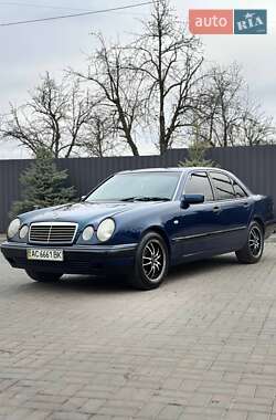 Mercedes-Benz E-Class  1999