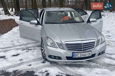 Mercedes-Benz E-Class  2011