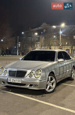 Mercedes-Benz E-Class  2001