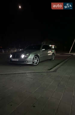 Mercedes-Benz E-Class 2005