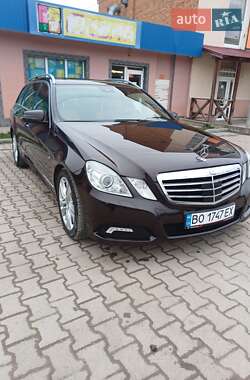 Mercedes-Benz E-Class  2010
