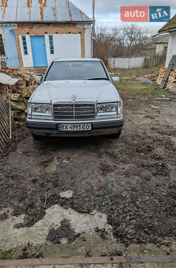 Mercedes-Benz E-Class 1989