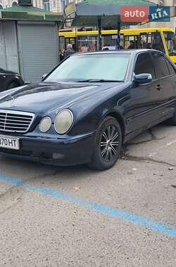 Mercedes-Benz E-Class 1999