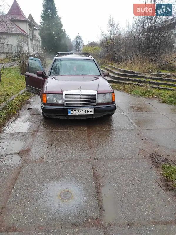 Mercedes-Benz E-Class 1987