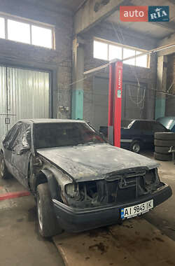 Mercedes-Benz E-Class  1990