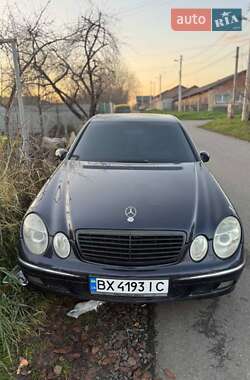 Mercedes-Benz E-Class  2002