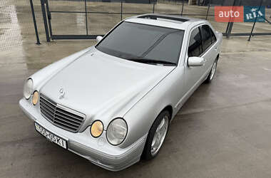 Mercedes-Benz E-Class  2001