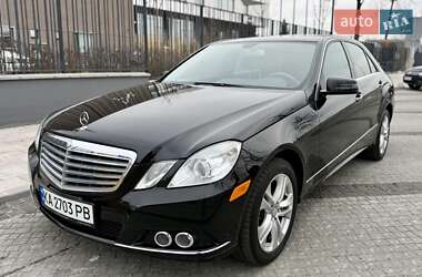 Mercedes-Benz E-Class  2010