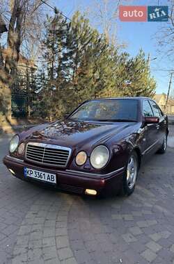 Mercedes-Benz E-Class  1997