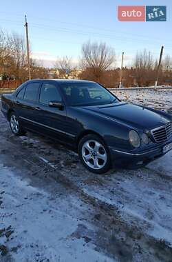 Mercedes-Benz E-Class  2001