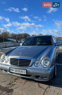Mercedes-Benz E-Class  2001