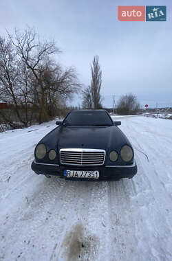 Mercedes-Benz E-Class  1998
