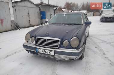 Mercedes-Benz E-Class  1997