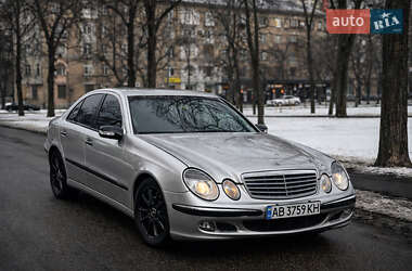 Mercedes-Benz E-Class  2002