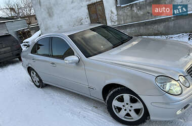Mercedes-Benz E-Class  2003