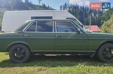 Mercedes-Benz E-Class 1982